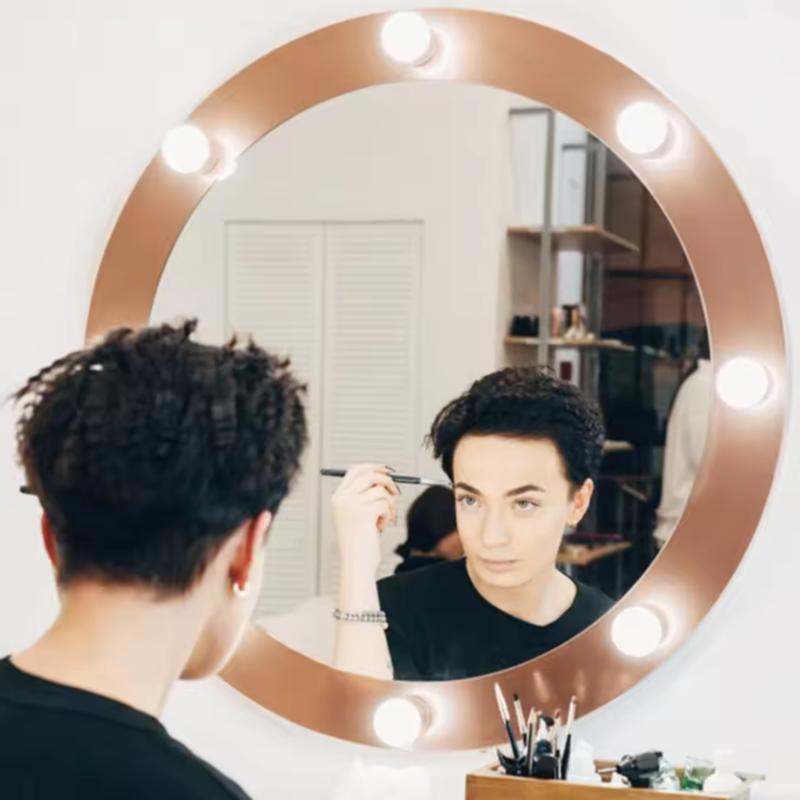 Dressing Table Vanity With Lighted Mirror - ไฟแต่งหน้า LED Lady Beauty แบบ USB