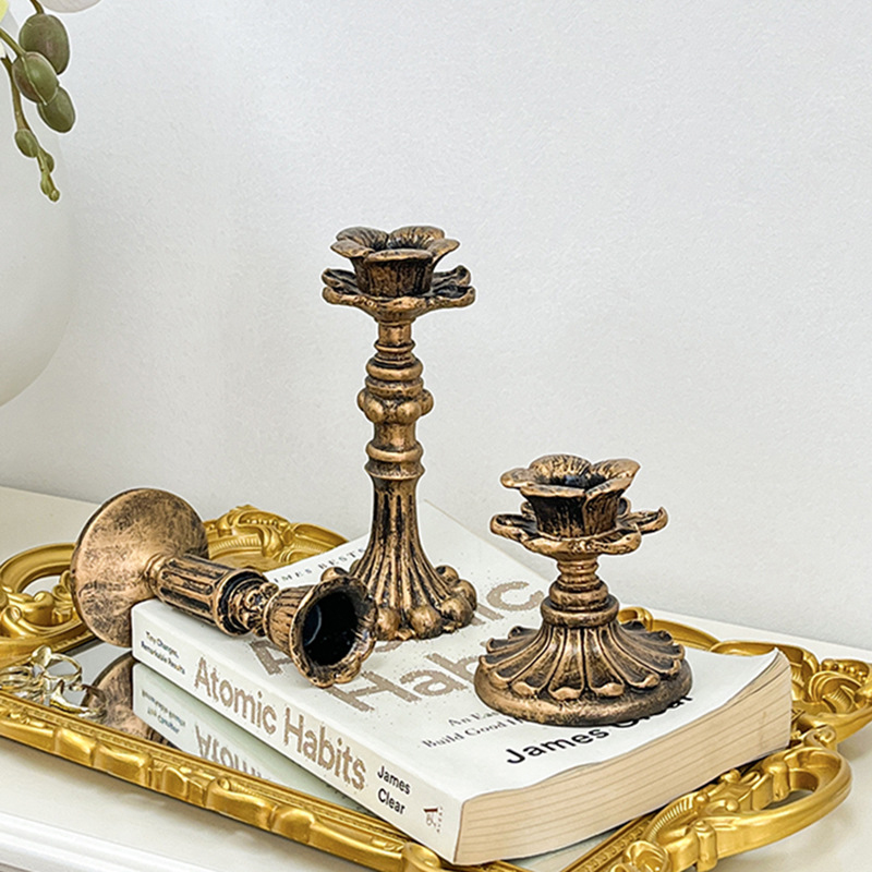 เชิงเทียนทองสัมฤทธิ์โบราณ รูปท - Tables บทวิจารณ์และราคา